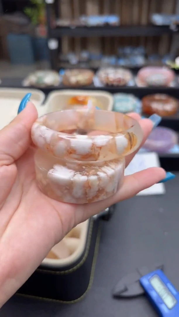 未镶嵌手镯石英质玉767(56圈赠送镯心)