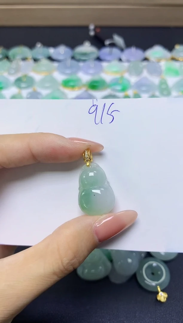 翡翠未镶嵌颈饰天然自然緬甸A貨翡翠