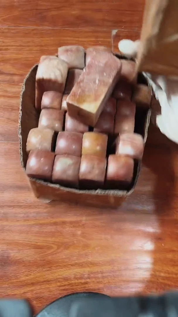 老挝石大*哥瑕疵不规则章