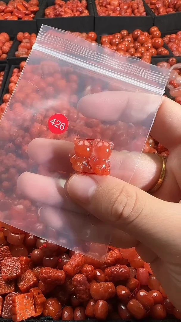 颈饰未镶嵌南红玛瑙1