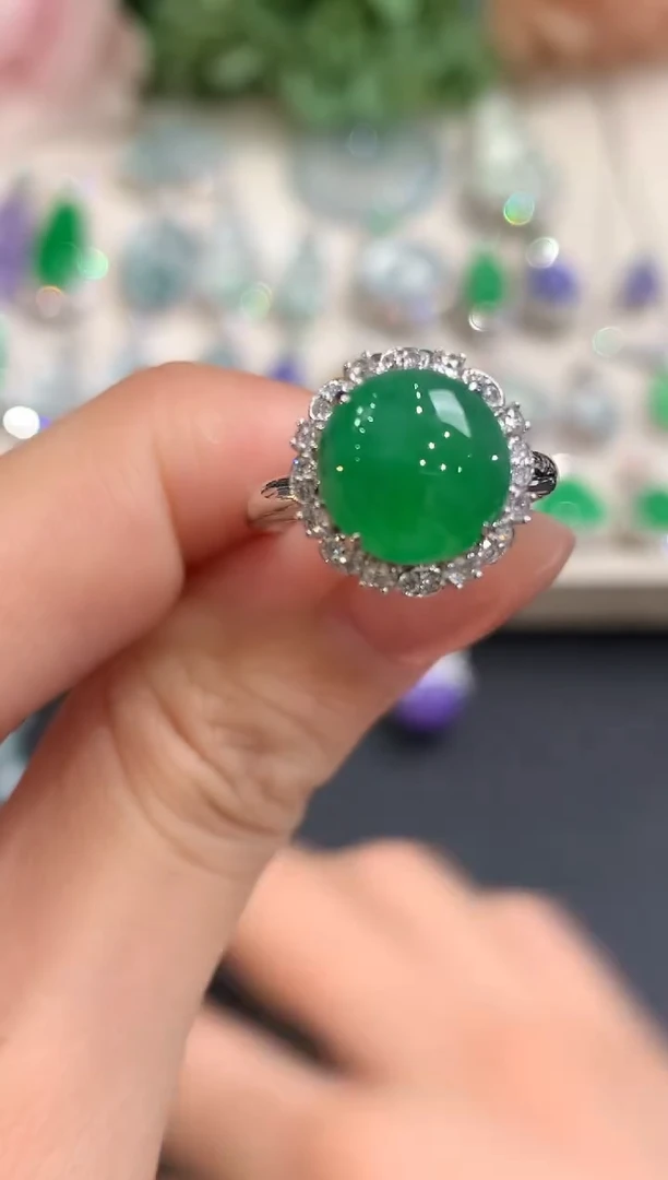 18K金镶嵌戒指翡翠a151