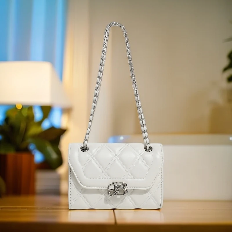 2025新款路易彼岸高级质感链条单肩包斜挎包9988白色