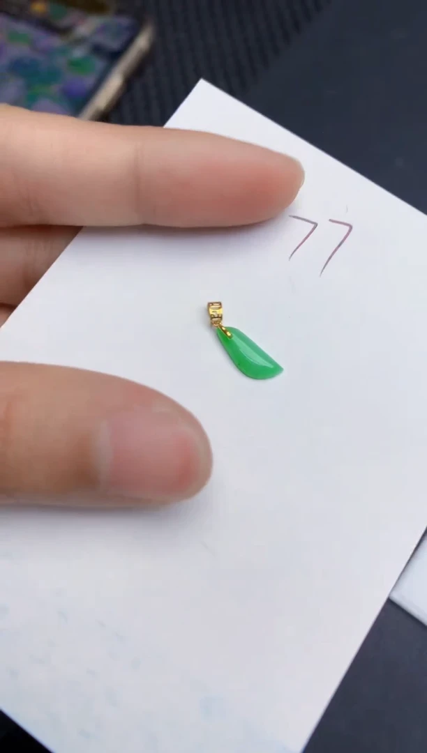 【闪购商品】翡翠颈饰18K金镶嵌000000000