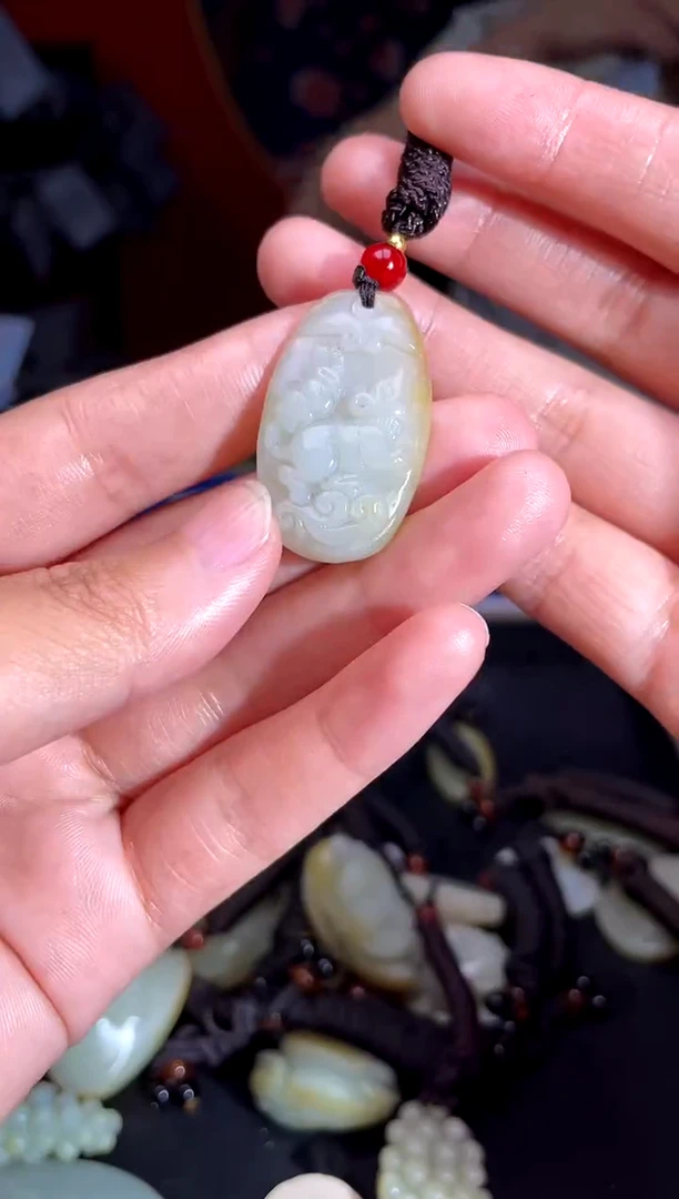 和田玉未镶嵌挂件1