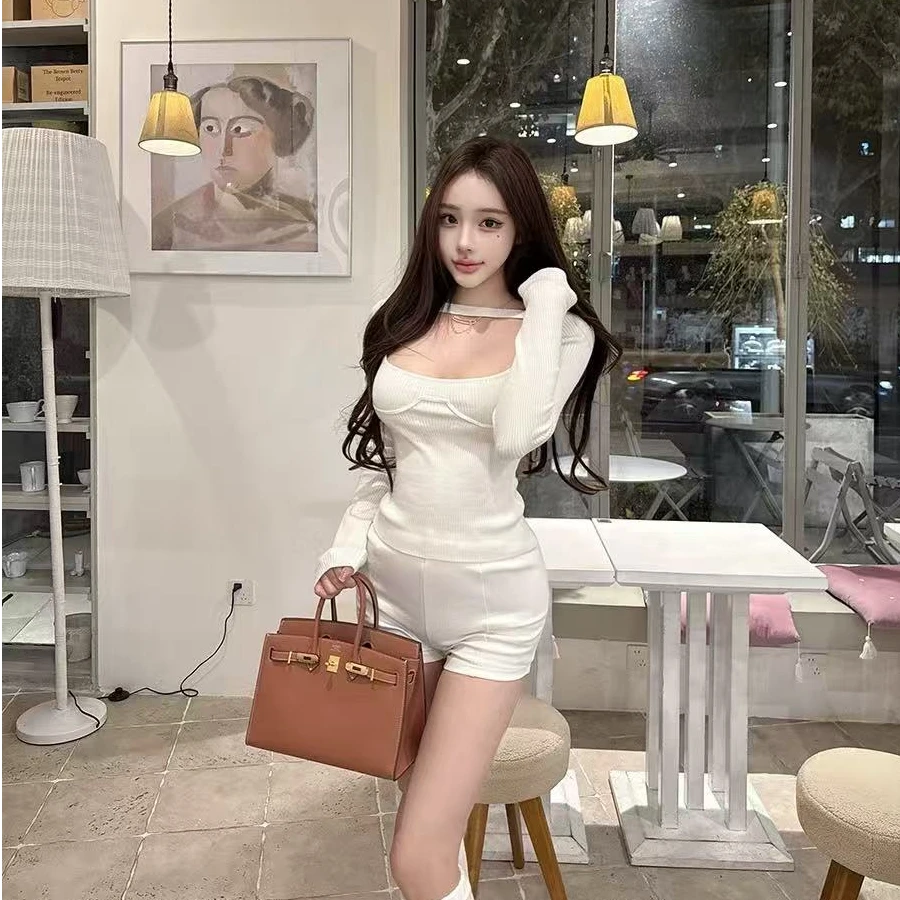 梦梦 MENGMENG｛缪斯温柔 新款纯欲性感针织内搭打底上衣｝