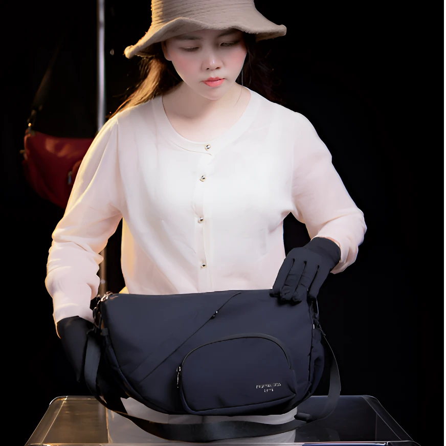 2552休闲风大容量斜挎包休闲通勤百搭简约单肩轻便多层斜挎包（芳）