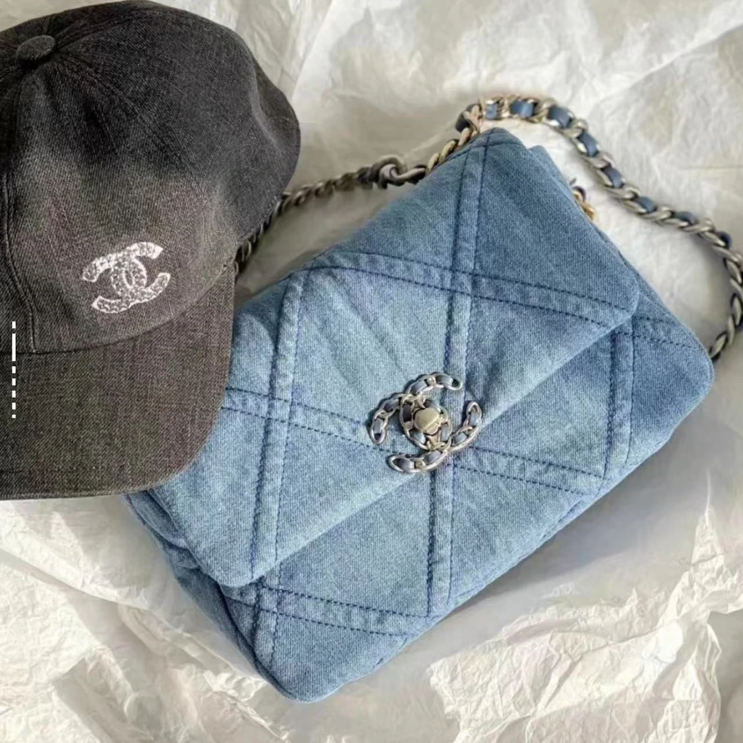 95新 Chanel/香奈儿 胖虎安安/香奈儿/95新/公价0//31T2505180100