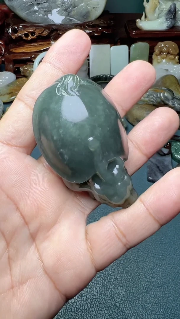 未镶嵌和田玉把件-