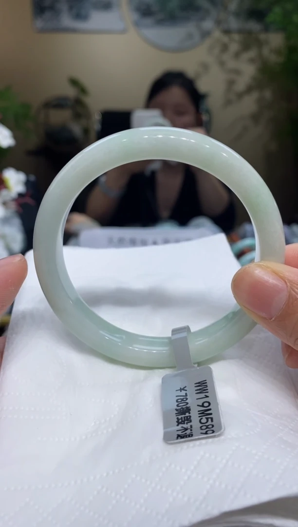 翡翠手镯未镶嵌翡翠58-59