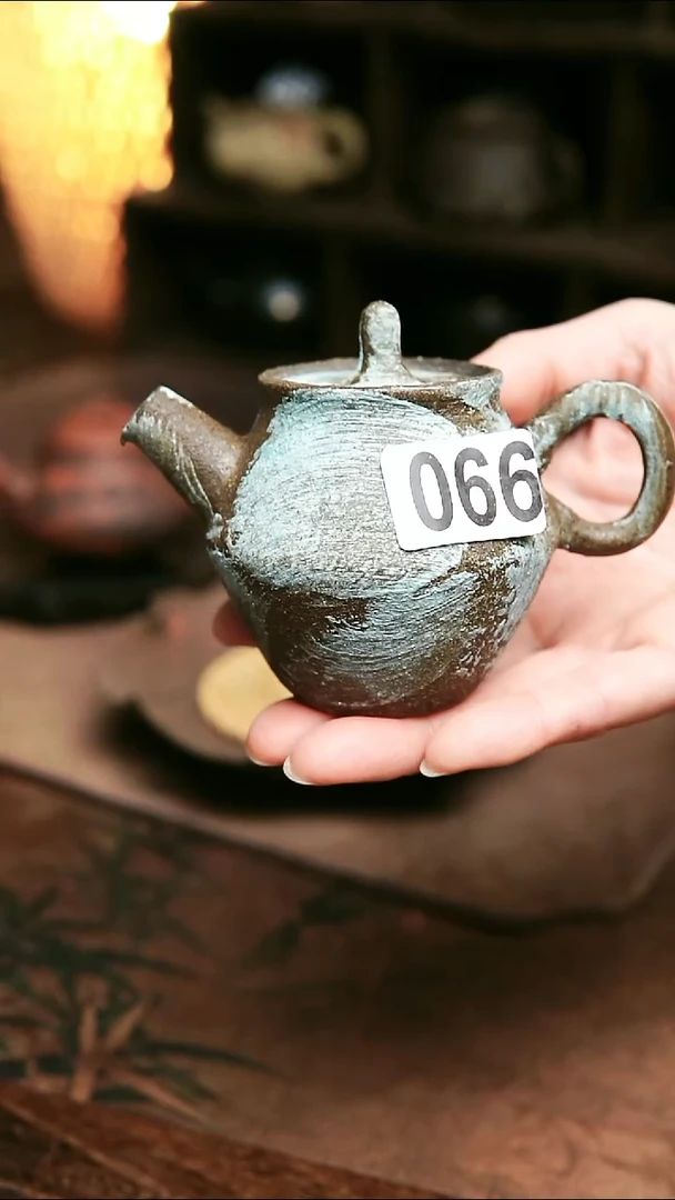 066紫砂全手工南蛮侘寂茶壶120毫升