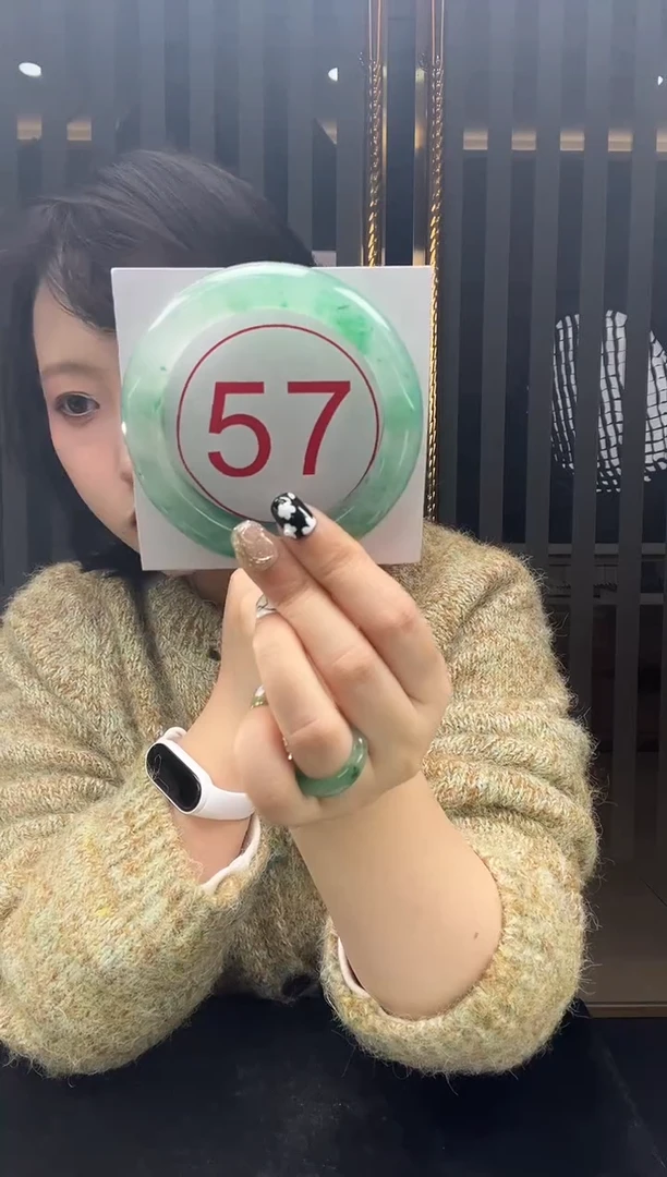 未镶嵌手镯石英质玉3