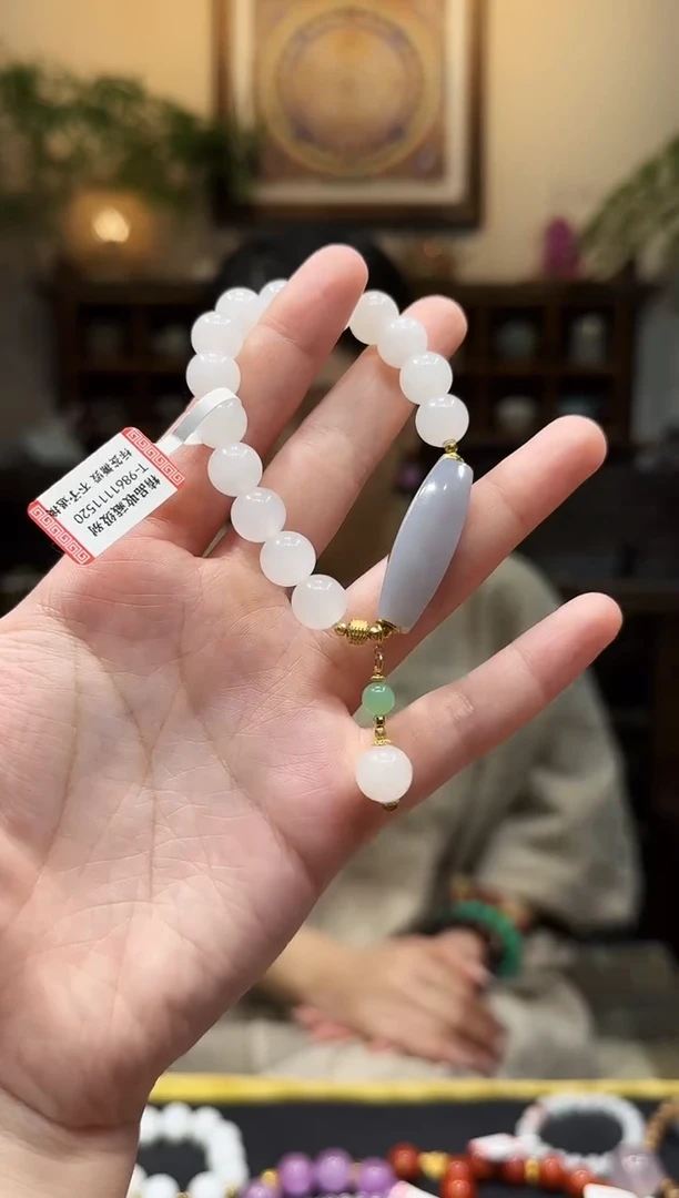 未镶嵌手链和田玉手链