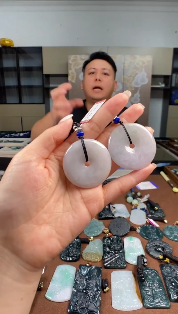 颈饰未镶嵌翡翠多样性发其一