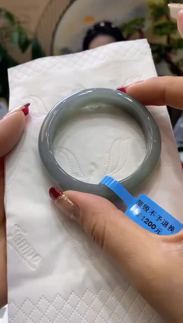 【闪购商品】翡翠手镯未镶嵌99910704