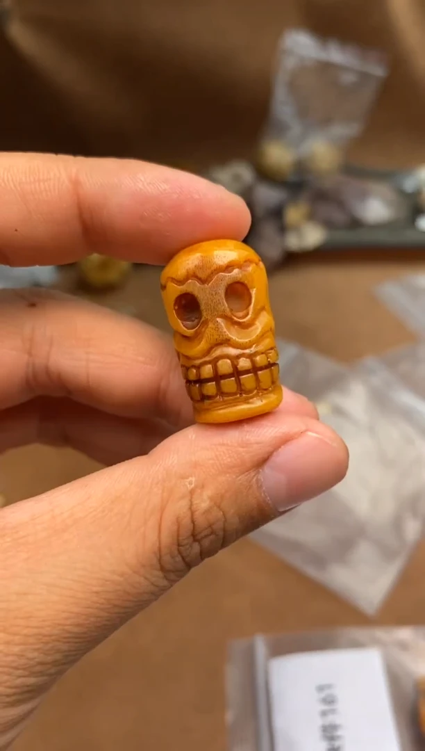 其他牛骨杂件453-手工尸驼林三通-有棕裂