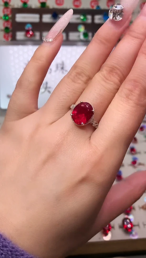 无925银典藏 轻奢 鸽血红红色系10*12银托戒指