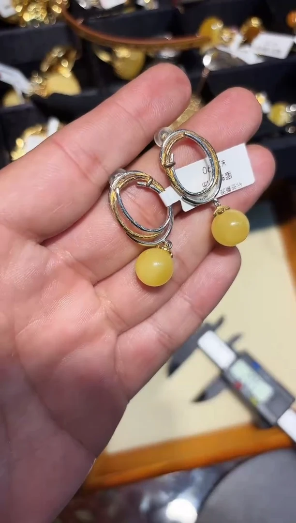 琥珀未镶嵌耳饰【多样性发一】