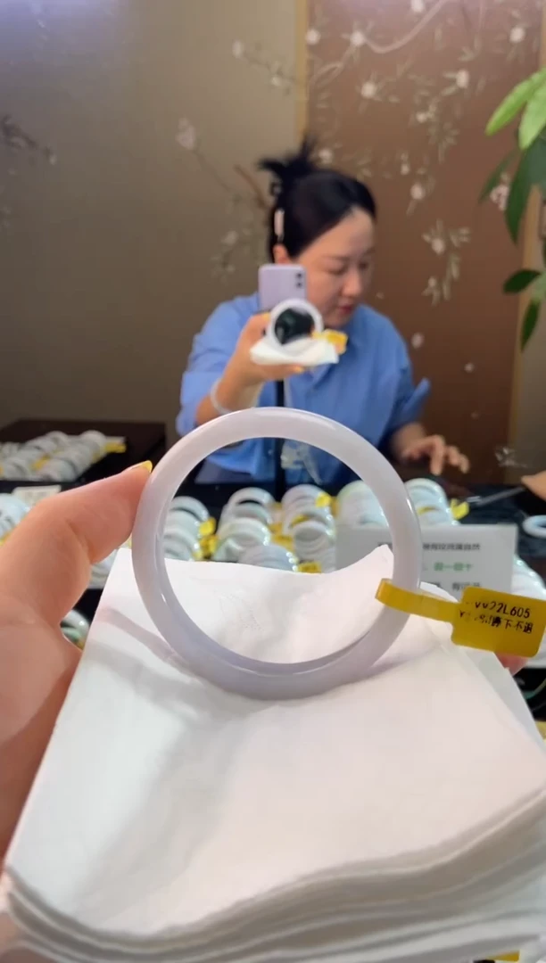 未镶嵌手镯翡翠60.8圈口d