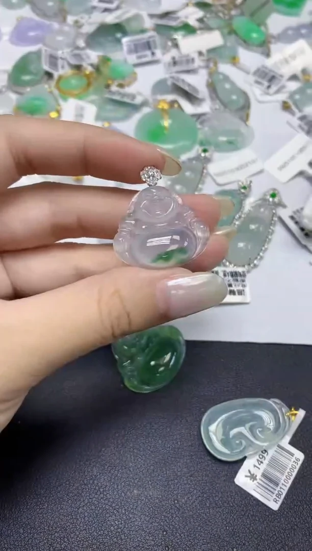 颈饰18K金镶嵌翡翠天然缅甸翡翠A货百元以上9元证书费自理