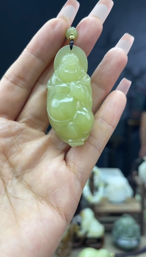 颈饰未镶嵌和田玉1