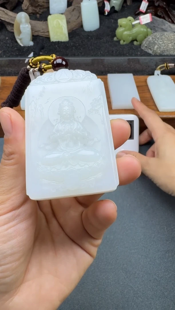颈饰未镶嵌和田玉2