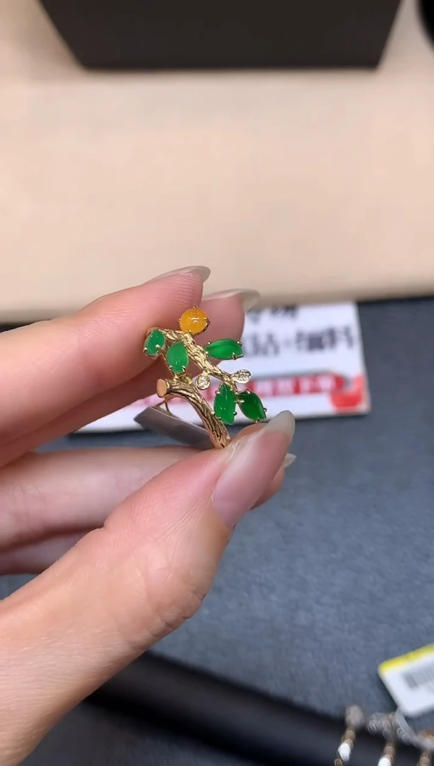 18K金镶嵌戒指翡翠7号【无鉴赏期】树叶【无服务费