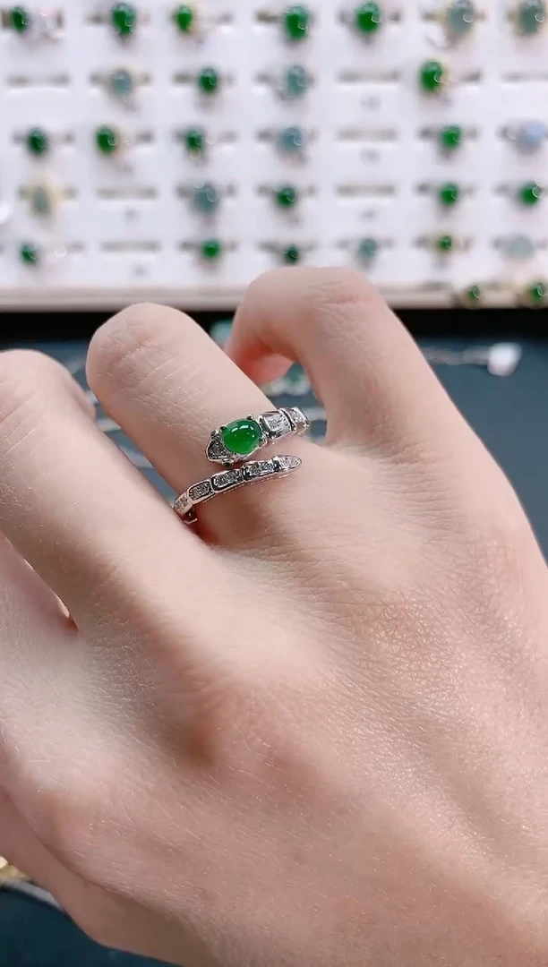 【闪购商品】翡翠戒指银S925镶嵌天然翡翠