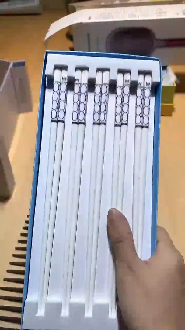 【闪购商品】瓷片锅碗瓢盆一件不剩