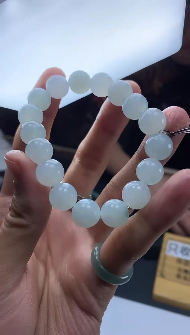 未镶嵌定制翡翠太*1