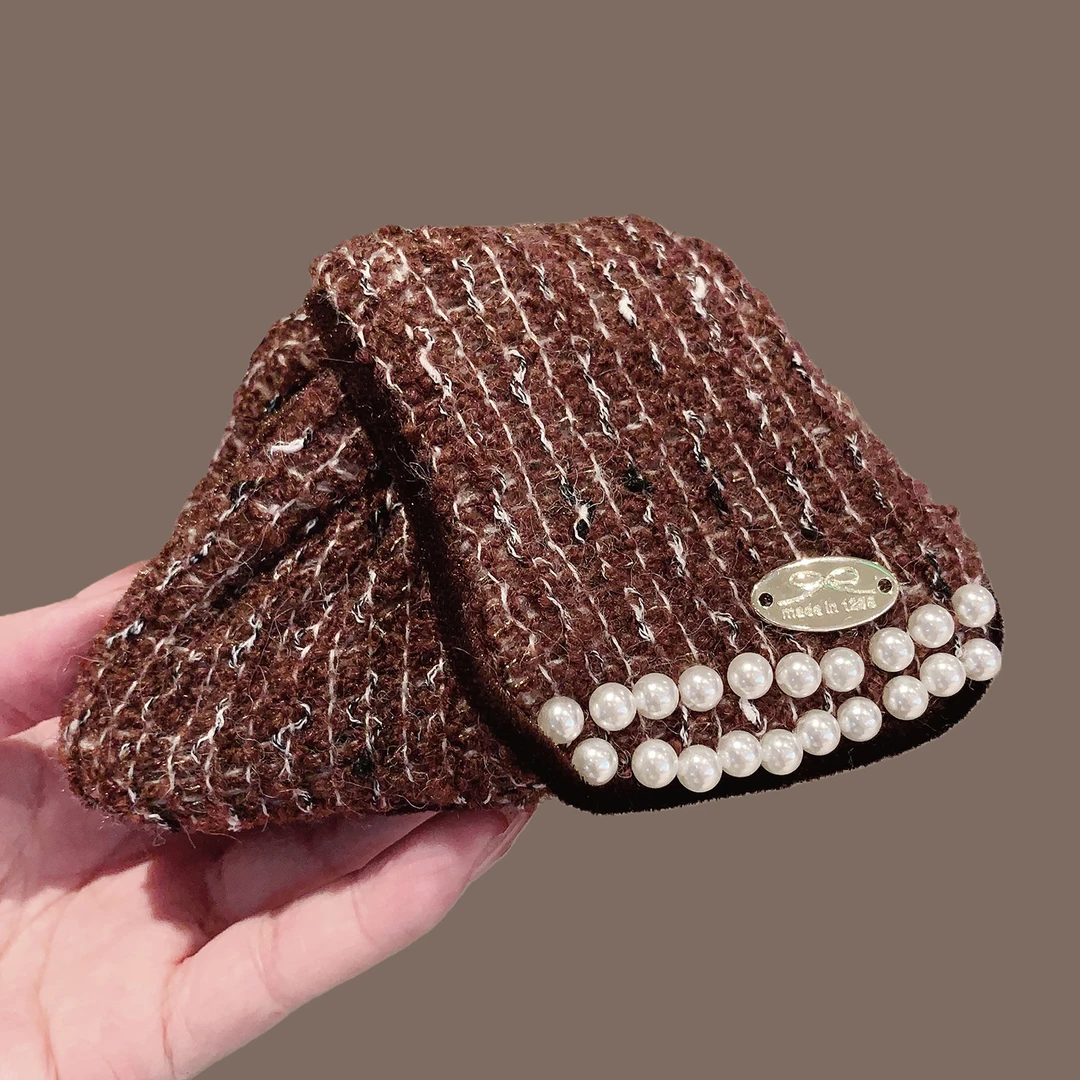 2025新款轻奢珍珠三角抓夹女后脑勺发夹高级感大号盘发头饰鲨鱼夹