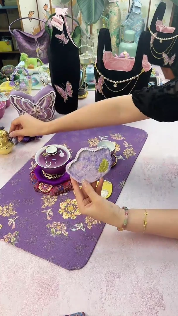 30紫元宝钉珠杯垫