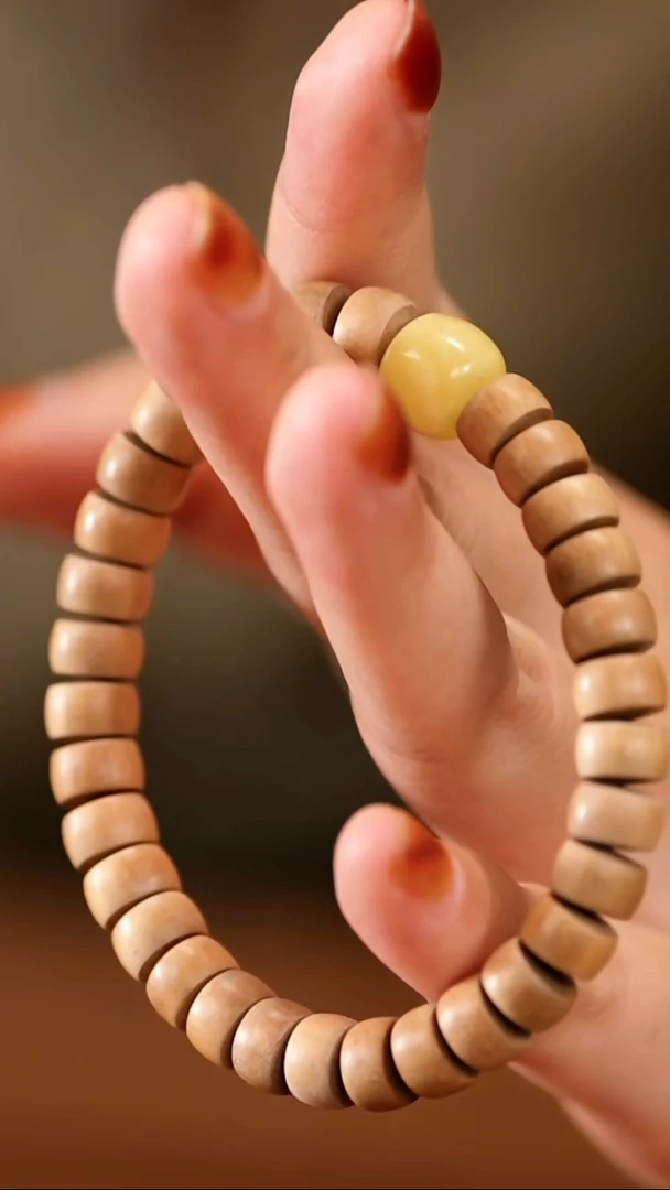 【眠客】 直切檀香蜜蜡配18k 手串