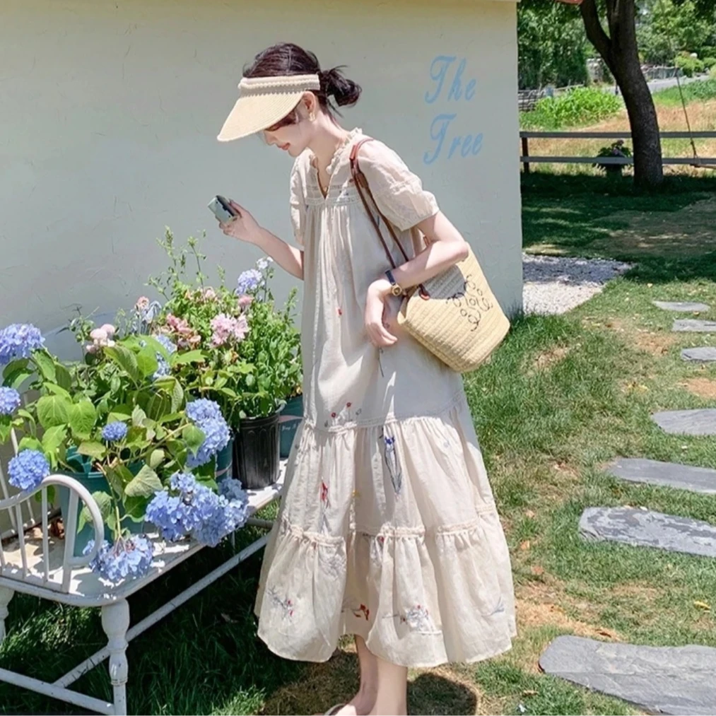 超好看复古V领重工刺绣度假连衣裙新款女夏仙女裙JR20458