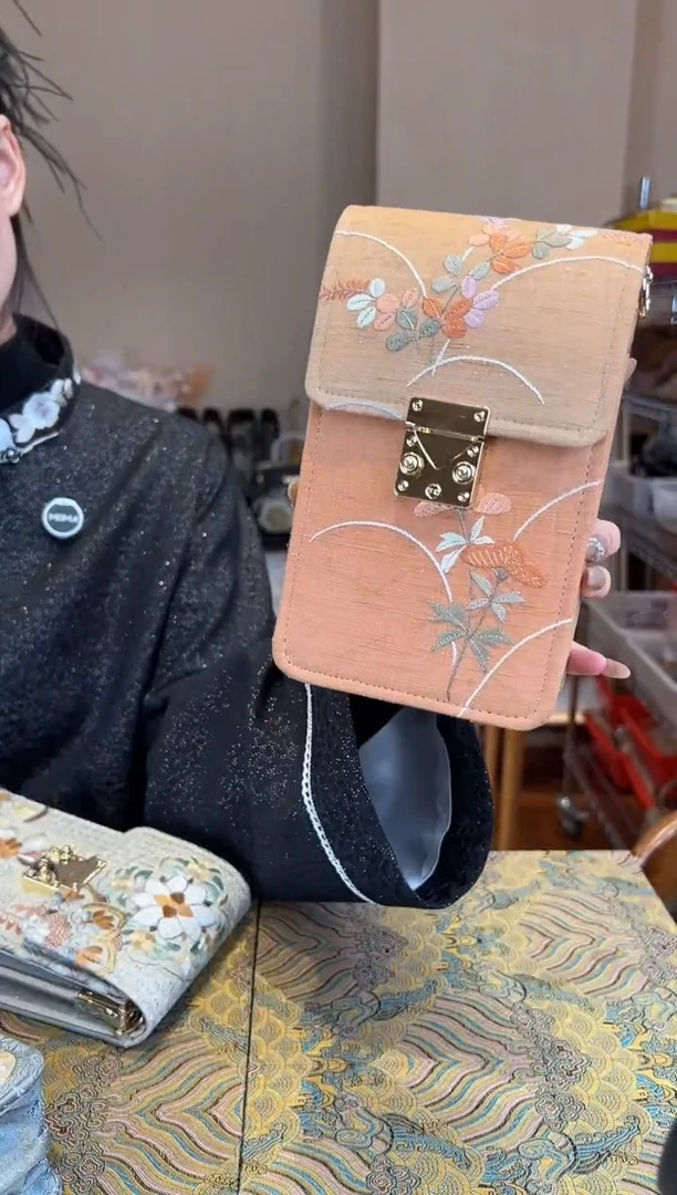 刺绣非遗唐锦包包