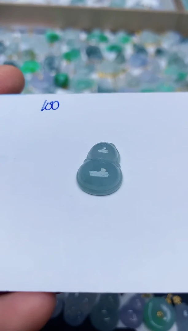 【闪购商品】翡翠颈饰未镶嵌天然翡翠A货