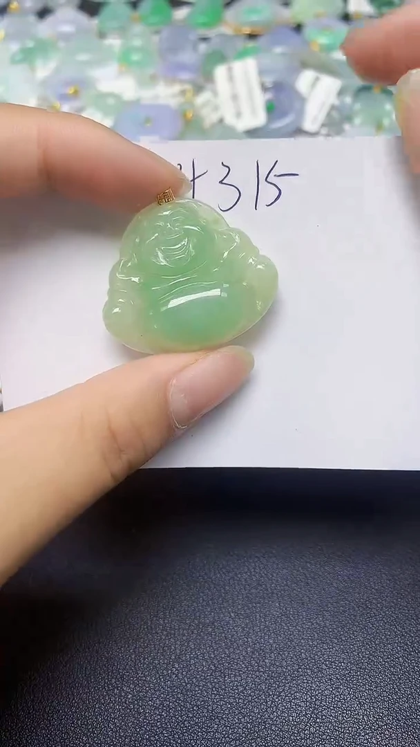 翡翠未镶嵌颈饰 天然缅甸翡翠A货