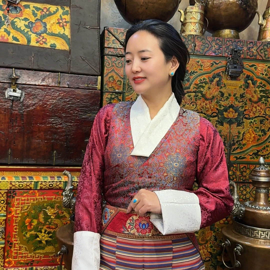 史镜传统藏式精品缎面藏服四季款