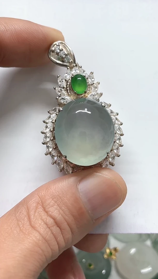 【闪购商品】翡翠颈饰未镶嵌天然缅甸A货翡翠吊坠