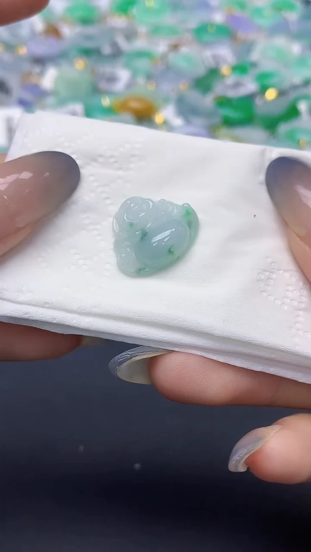 翡翠未镶嵌颈饰天然缅甸a货翡翠