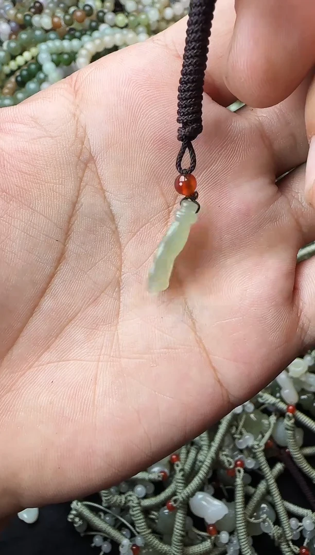 颈饰未镶嵌和田玉拍一发一