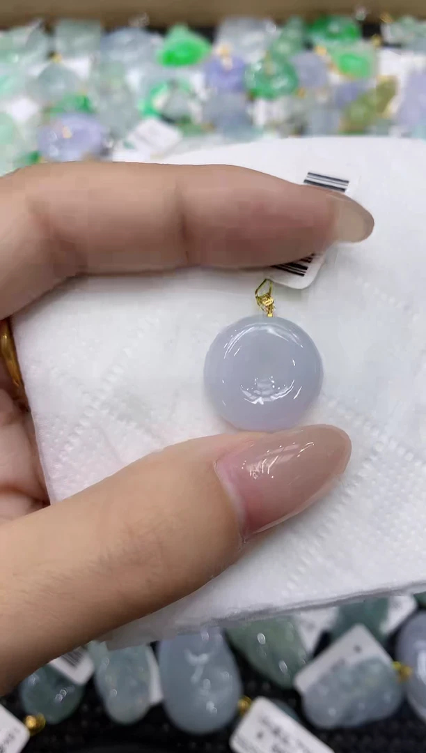 翡翠18K金镶嵌颈饰111111111111