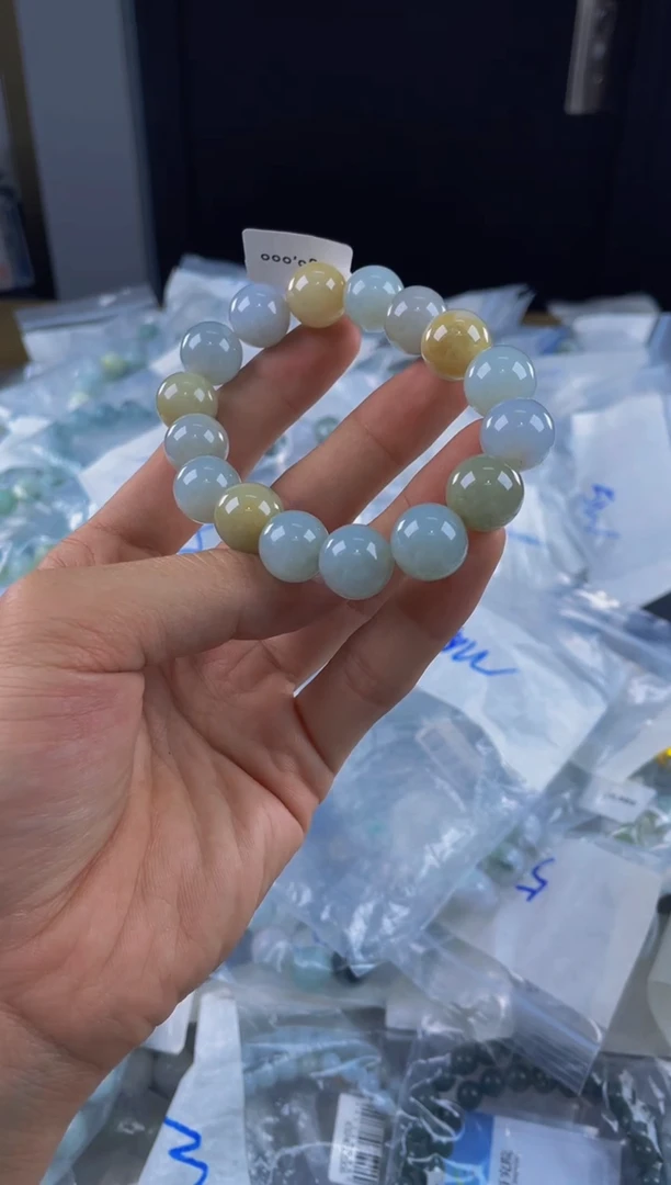 定制翡翠未镶嵌珠串