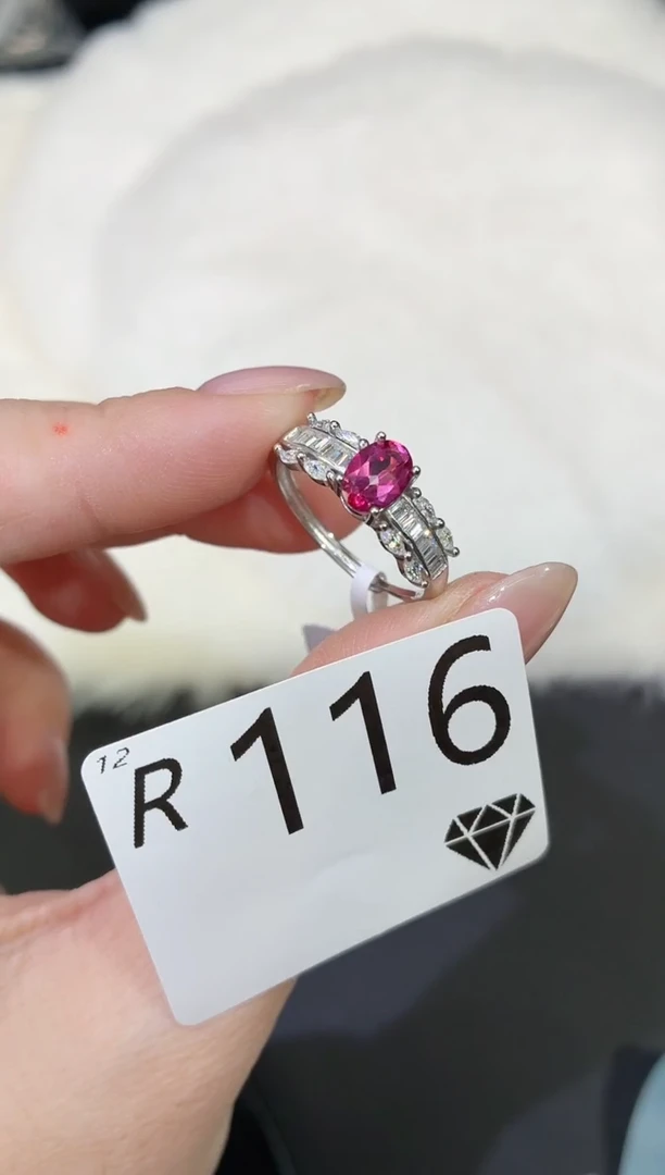 银S925镶嵌托帕石戒指多样性发一R116