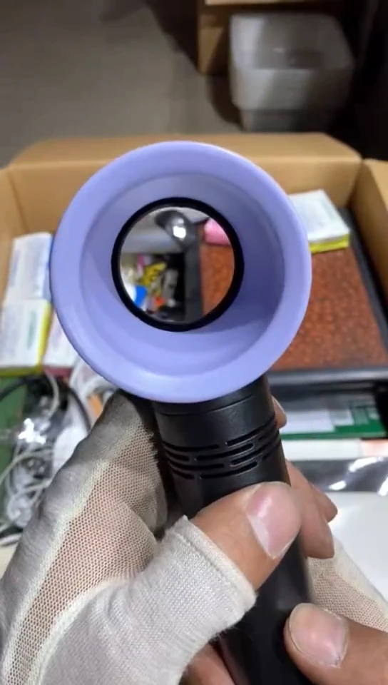 8新垚中古商品，瑕疵品，不保好坏。635