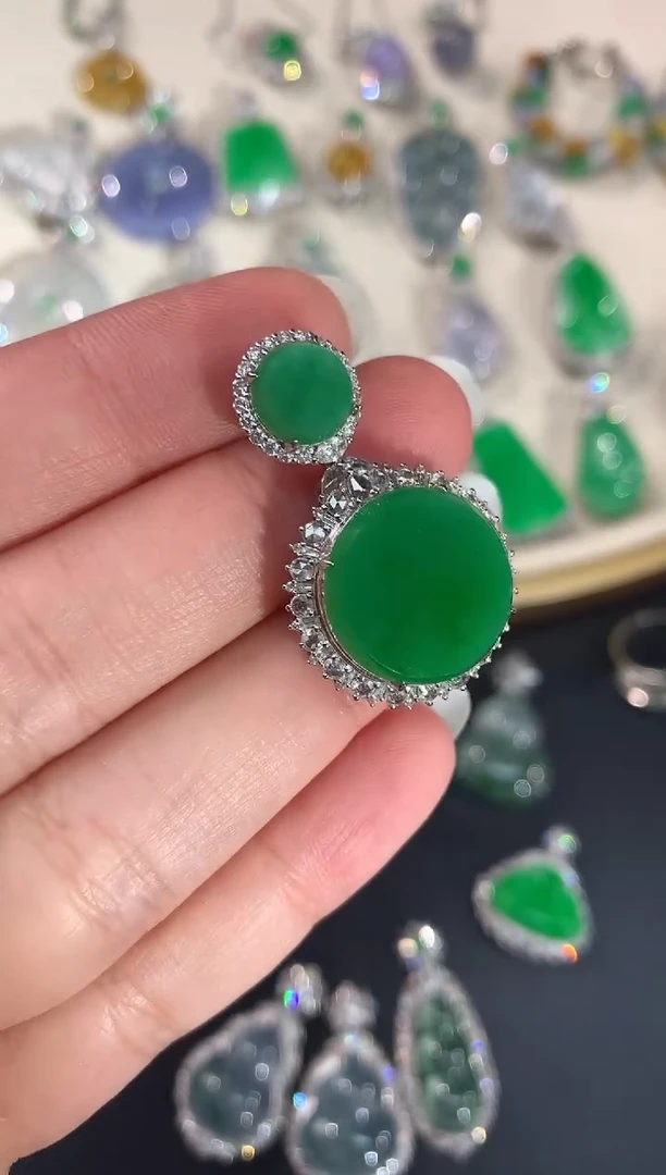 【闪购商品】翡翠吊坠(不含链)18K金镶嵌A128|19999尾款2000