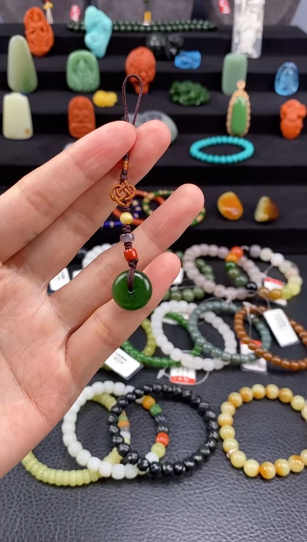 手串未镶嵌和田玉碧玉扣子