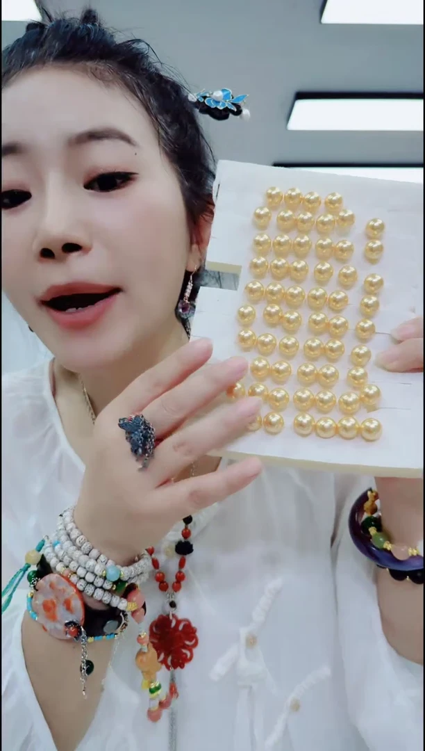 无非金属1081耳钉一对