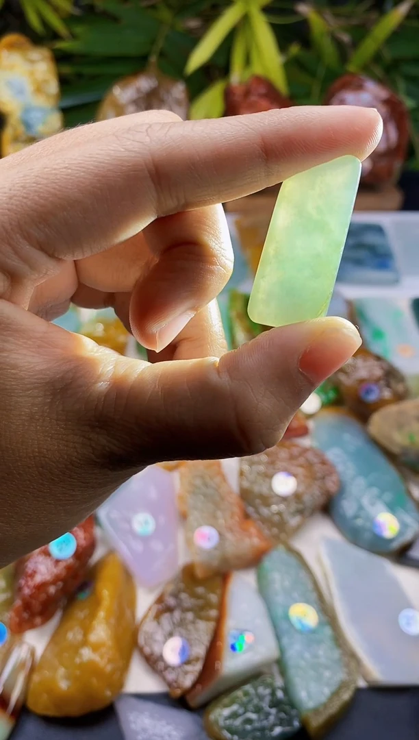 未镶嵌定制翡翠翡翠