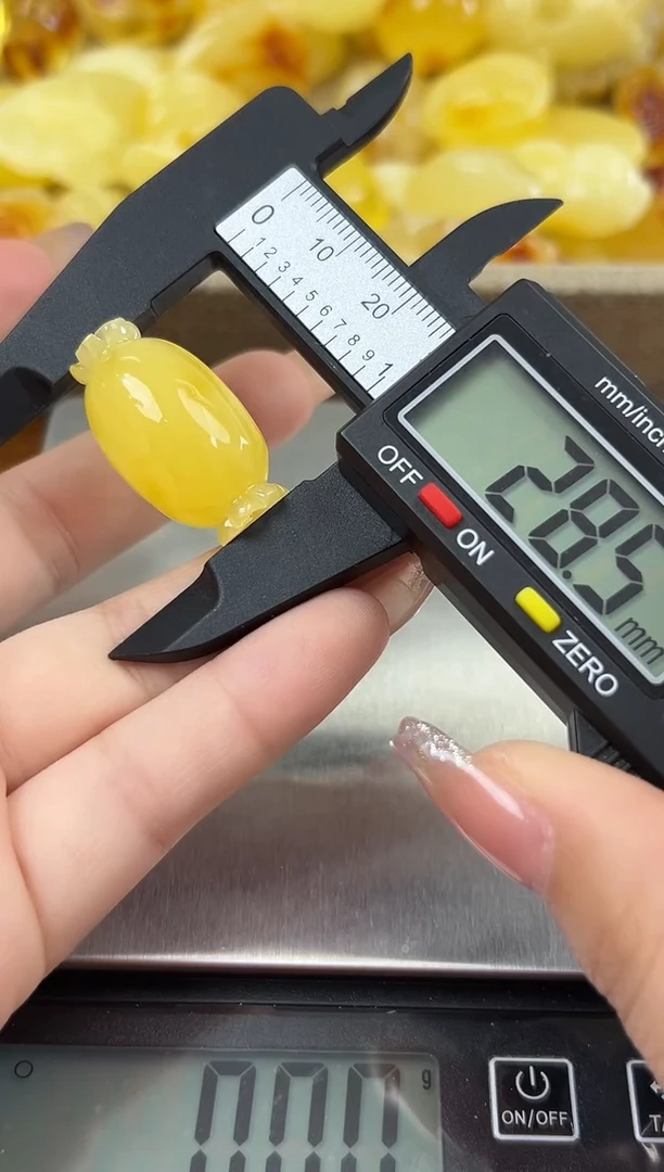 未镶嵌蜜蜡裸石琥珀蜜蜡吊坠