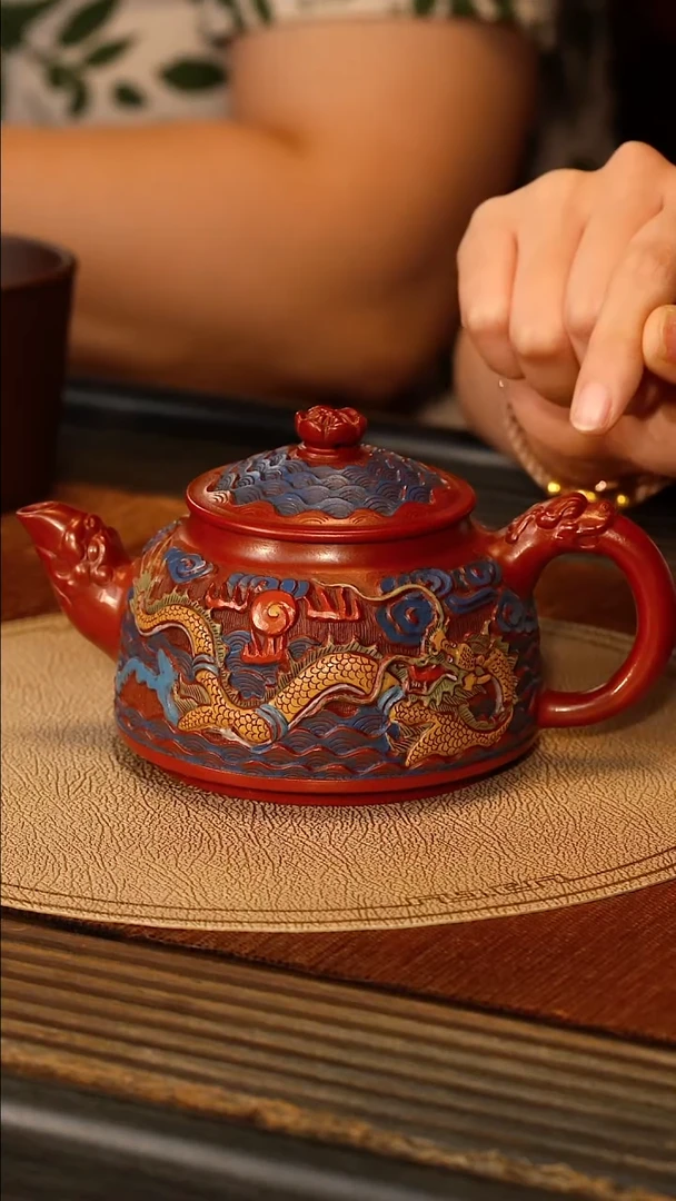 宜兴紫砂PHJ 剔红 龙腾